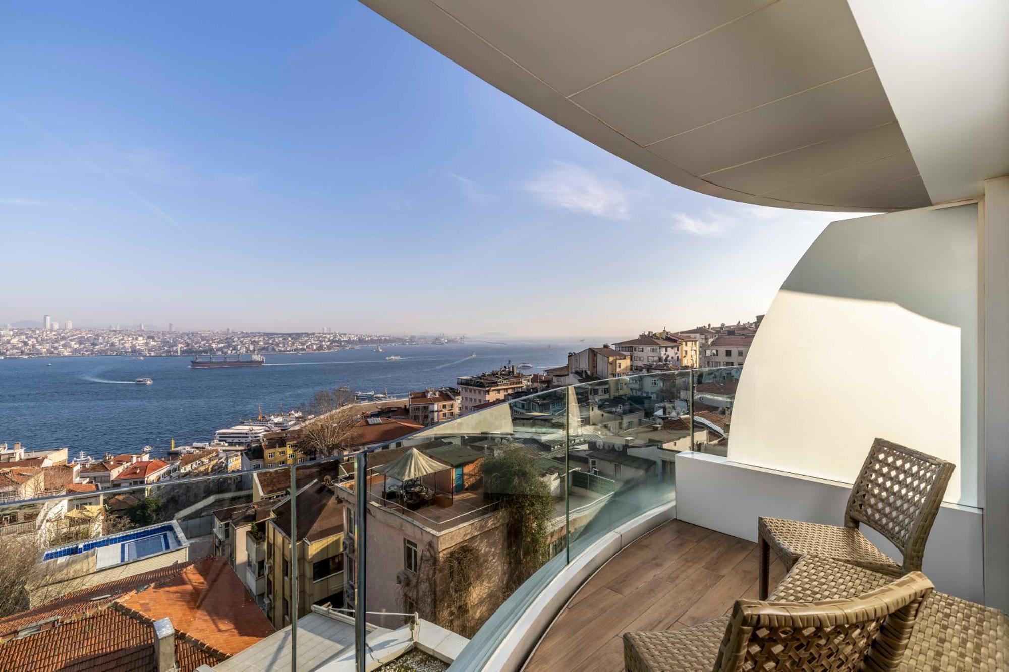 Opera Bosphorus - Preferred And Istambul
